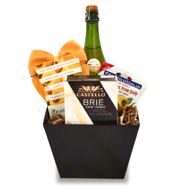 Sparkling Juice and Gourmet Delights