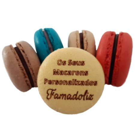 Swoon avec des macarons personnalisés