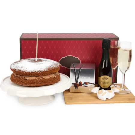 Gâteau d'anniversaire au chocolat avec Prosecco